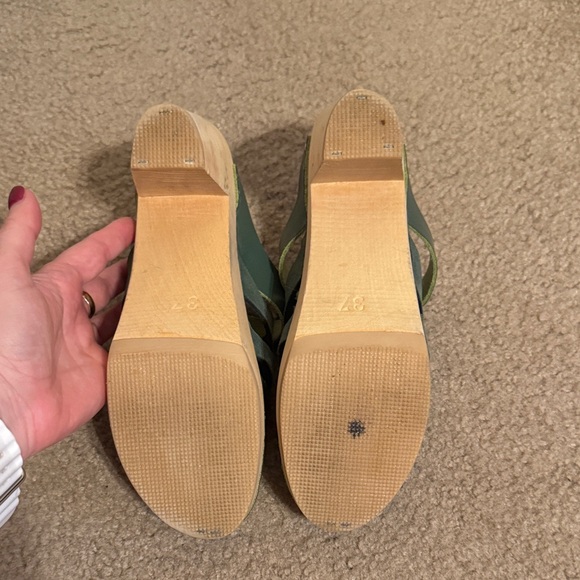 Green Leather Maguba Swedish Women's Clogs 37 *rare color* - Picture 7 of 7